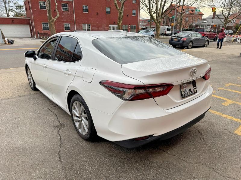 Продаж на аукціоні авто 2021 Toyota Camry, vin: 4T1C11AK1MU598688, номер лоту: 46439446