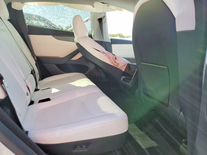 2026 Tesla Model Y მანქანა იყიდება აუქციონზე, vin: 7SAYGDEE0TF327663, აუქციონის ნომერი: 46769346