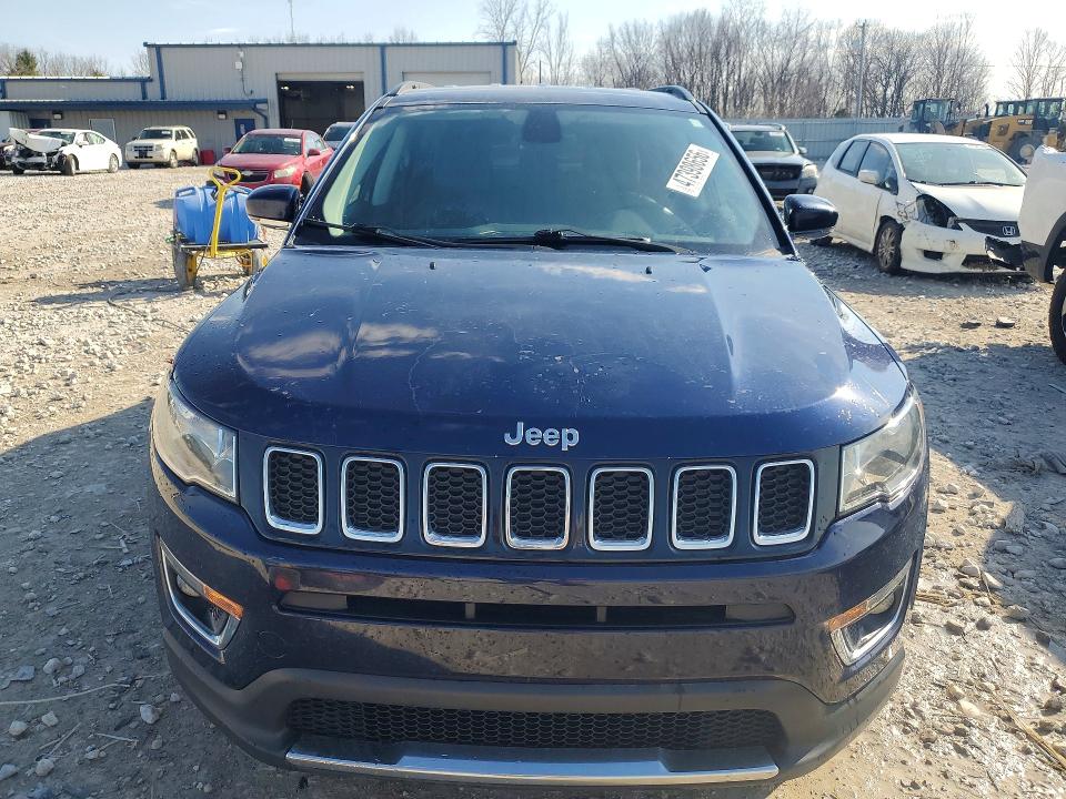 47398656 :رقم المزاد ، 3C4NJDCB6HT628831 vin ، 2017 Jeep Compass مزاد بيع