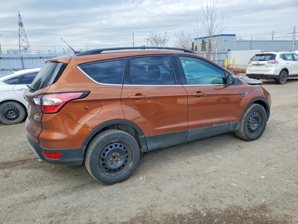 Продаж на аукціоні авто 2017 Ford Escape, vin: 1FMCU0GD5HUD61346, номер лоту: 47540656