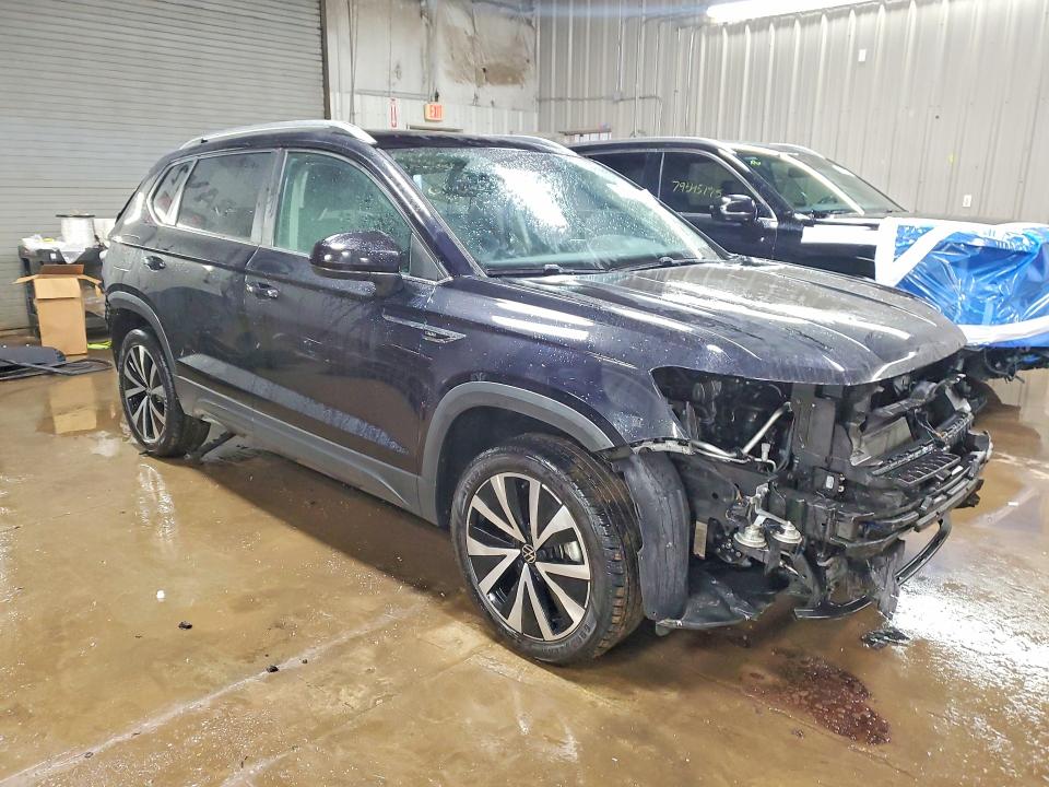 Продажа на аукционе авто 2022 Volkswagen Taos, vin: 3VVTX7B24NM066802, номер лота: 79653625