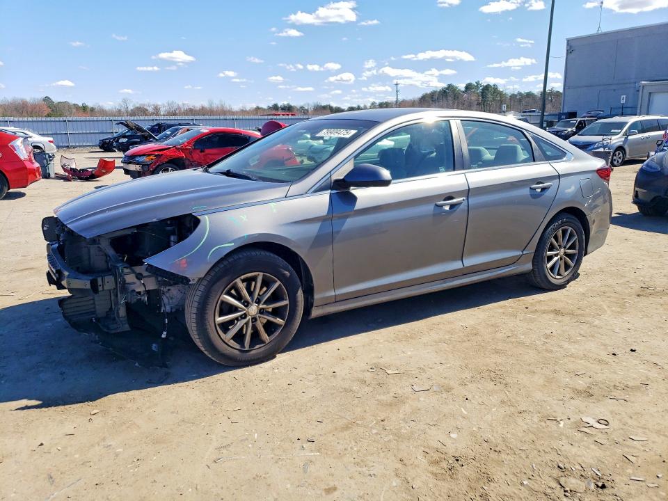 79909475 :رقم المزاد ، 5NPE24AF6KH746808 vin ، 2019 Hyundai Sonata مزاد بيع