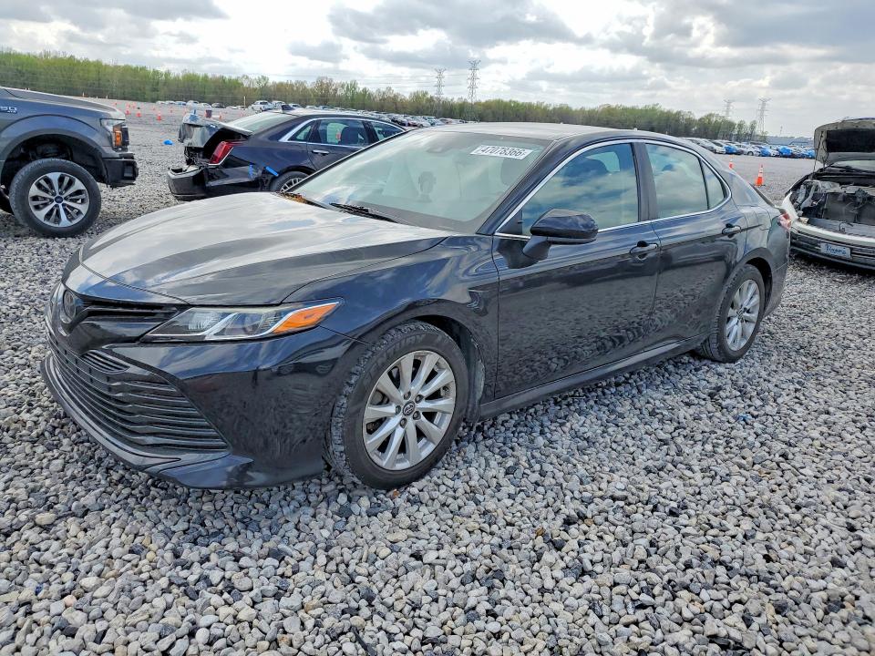 47078366 :رقم المزاد ، 4T1B11HK5KU258149 vin ، 2019 Toyota Camry مزاد بيع