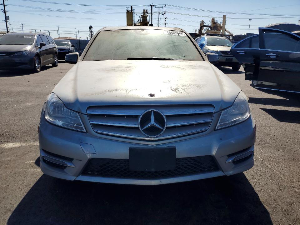 2014 Mercedes-benz C მანქანა იყიდება აუქციონზე, vin: WDDGF4HB5EG237114, აუქციონის ნომერი: 45482966