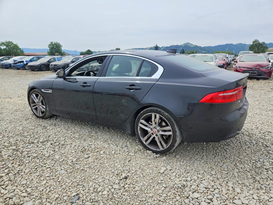 47872216 :رقم المزاد ، SAJAE4BV7HA962955 vin ، 2017 Jaguar Xe مزاد بيع