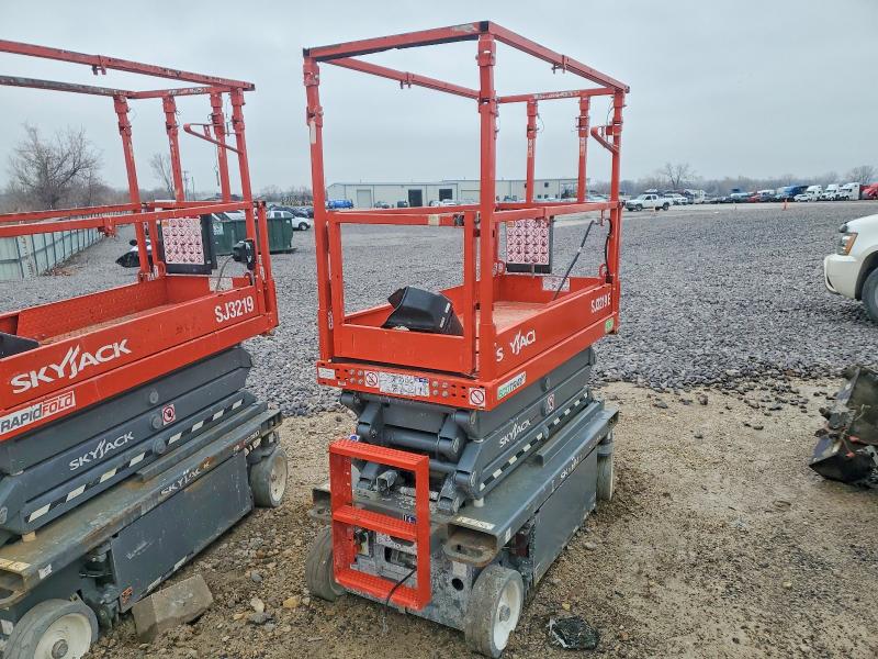 79708955 :رقم المزاد ، A100050496 vin ، 2024 Skyjack Industrial Equipment مزاد بيع