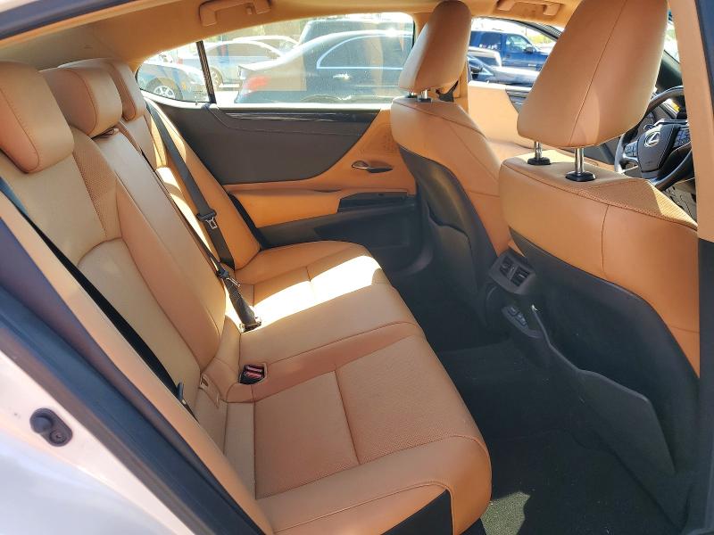 47027816 :رقم المزاد ، 58ACZ1B1XRU175915 vin ، 2024 Lexus Es 350 مزاد بيع