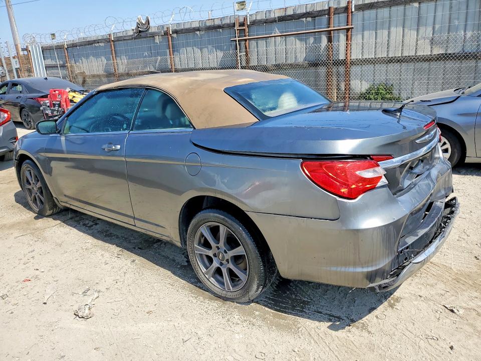 46550666 :رقم المزاد ، 1C3BCBEB9DN511368 vin ، 2013 Chrysler 200 مزاد بيع