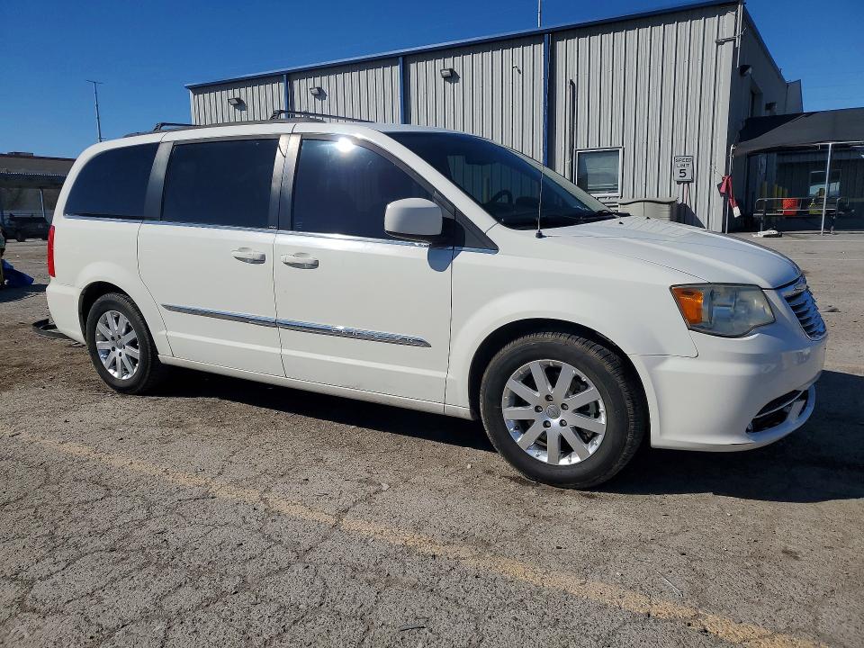2013 Chrysler Town & Country მანქანა იყიდება აუქციონზე, vin: 2C4RC1BG3DR744007, აუქციონის ნომერი: 41604366