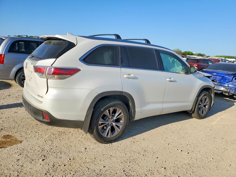 Продажа на аукционе авто 2015 Toyota Highlander, vin: 5TDJKRFHXFS176785, номер лота: 47532146