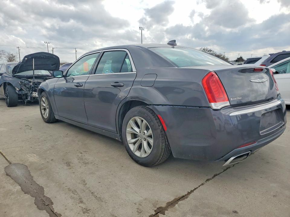 Продаж на аукціоні авто 2015 Chrysler 300, vin: 2C3CCAAG1FH899210, номер лоту: 79999835