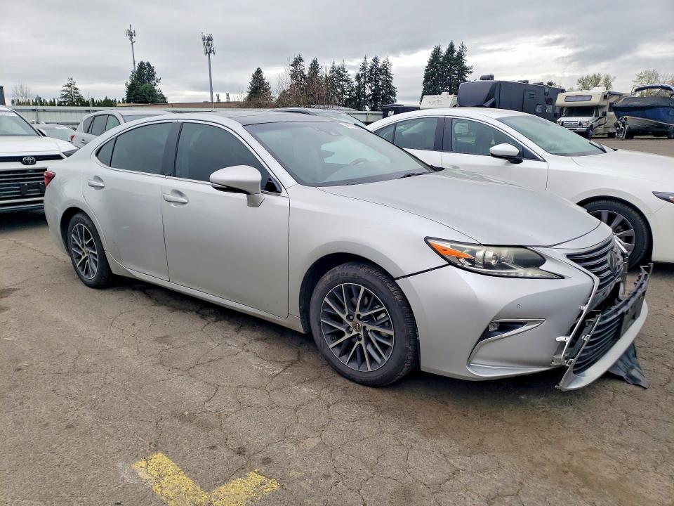 2017 Lexus Es 350 მანქანა იყიდება აუქციონზე, vin: 58ABK1GG4HU058732, აუქციონის ნომერი: 46740786