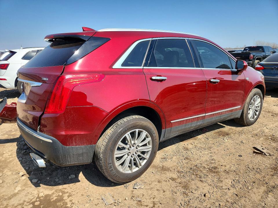 47649596 :رقم المزاد ، 1GYKNDRS6HZ188014 vin ، 2017 Cadillac Xt5 مزاد بيع