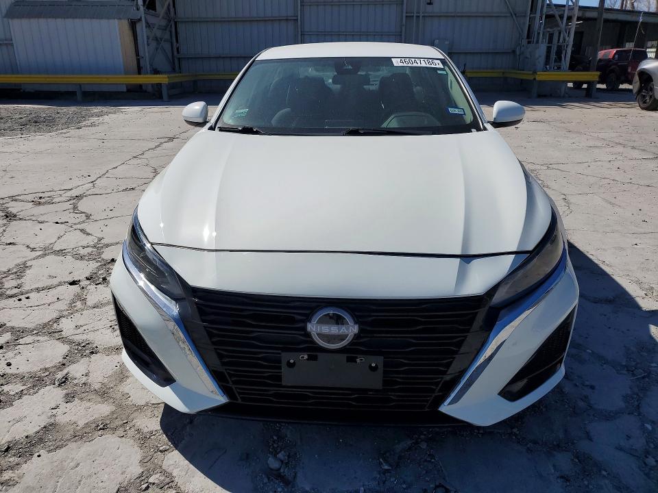 46047186 :رقم المزاد ، 1N4BL4BV4PN358253 vin ، 2023 Nissan Altima مزاد بيع