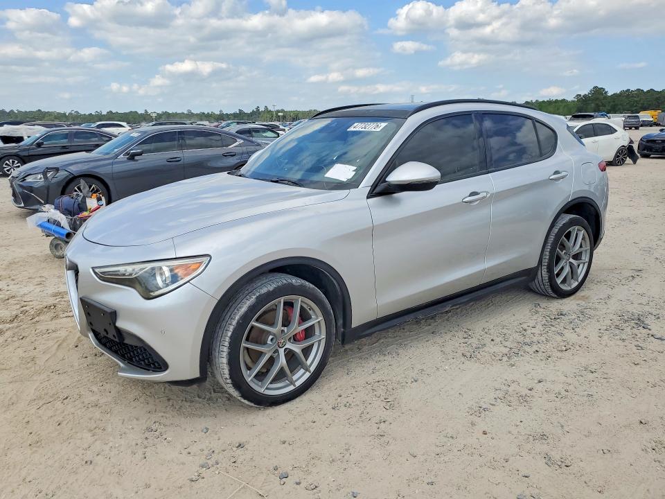 Auction sale of the 2018 Alfa Romeo Stelvio, vin: ZASFAKNN8J7B92646, lot number: 47732776