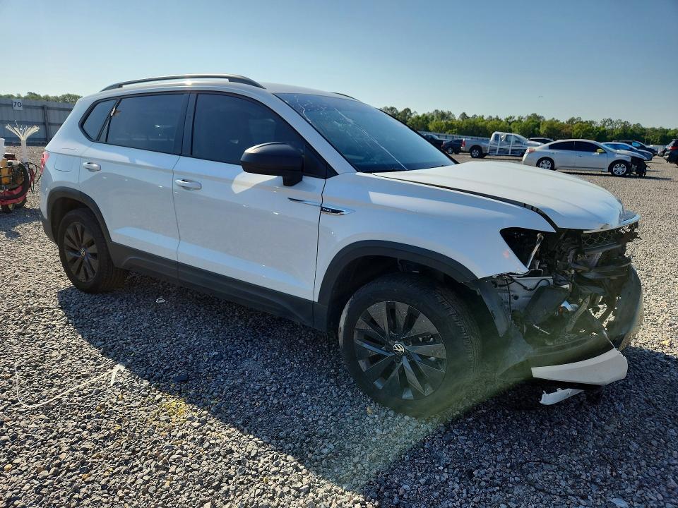 47606116 :رقم المزاد ، 3VV5X7B25RM120784 vin ، 2024 Volkswagen Taos مزاد بيع