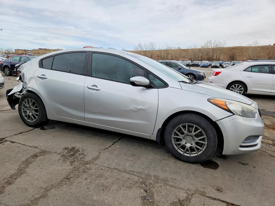 47044566 :رقم المزاد ، KNAFK4A66F5287318 vin ، 2015 Kia Forte مزاد بيع
