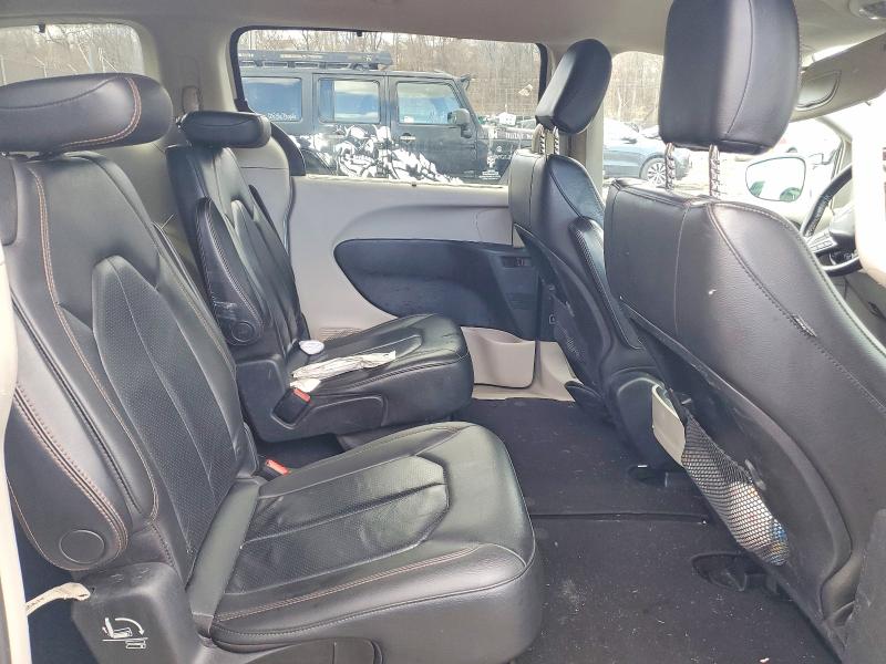 2020 Chrysler Pacifica მანქანა იყიდება აუქციონზე, vin: 2C4RC1BG1LR284215, აუქციონის ნომერი: 46145286