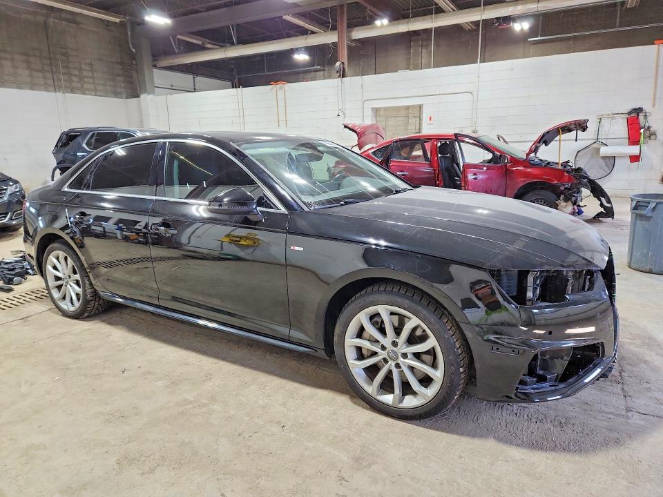Продаж на аукціоні авто 2019 Audi A4, vin: WAUENAF49KA037744, номер лоту: 46954366