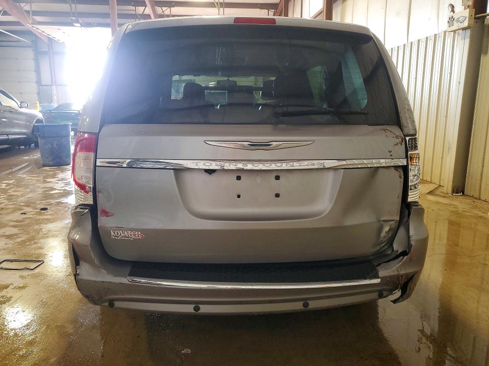 45495326 :رقم المزاد ، 2C4RC1BG3GR110975 vin ، 2016 Chrysler Town & Country مزاد بيع