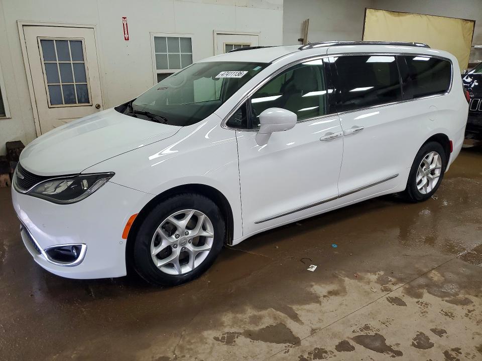 47411136 :رقم المزاد ، 2C4RC1EG5LR142736 vin ، 2020 Chrysler Pacifica مزاد بيع