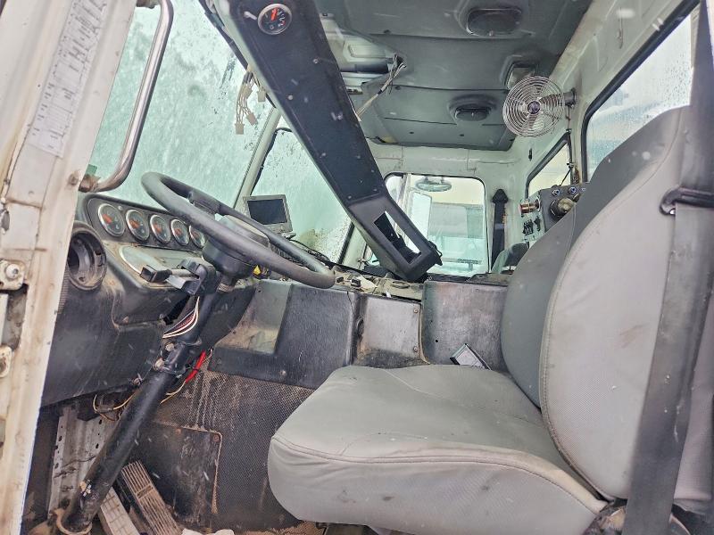 79132165 :رقم المزاد ، 5VCDC6JF09H208072 vin ، 2009 Autocar Llc Xpeditor مزاد بيع