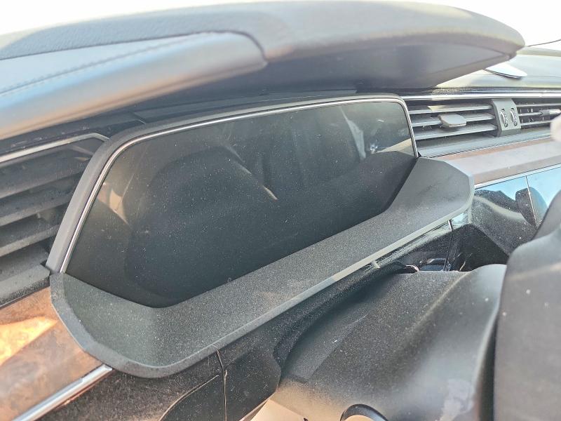 Продажа на аукционе авто 2019 Audi E-tron, vin: WA1VABGEXKB024324, номер лота: 46396736