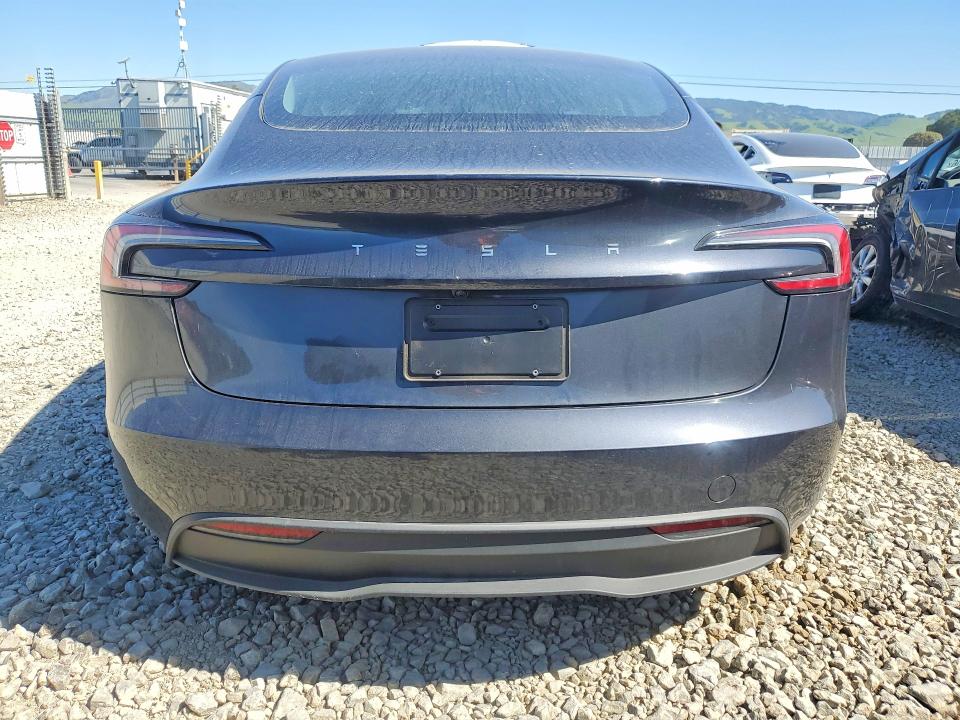 41743336 :رقم المزاد ، 5YJ3E1EA1SF886016 vin ، 2025 Tesla Model 3 مزاد بيع