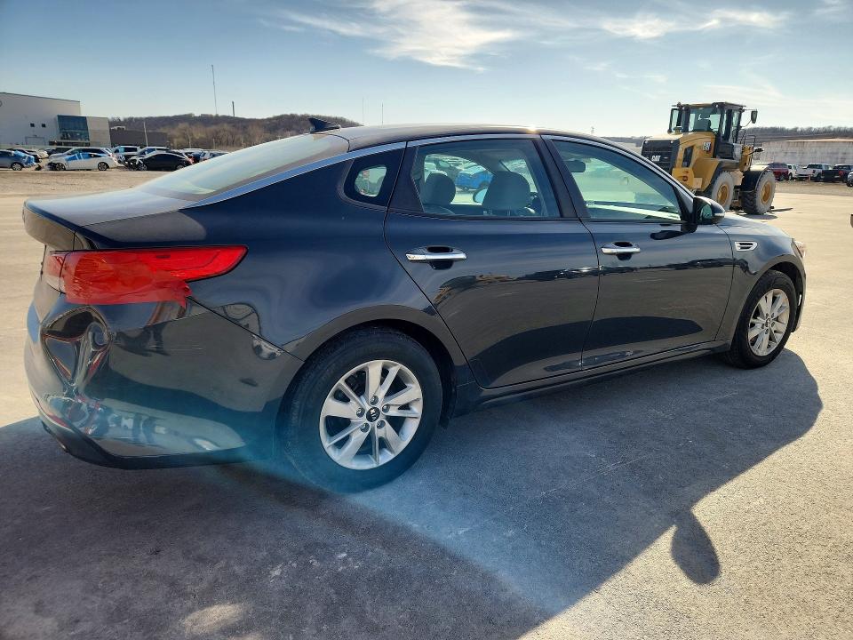 2016 Kia Optima მანქანა იყიდება აუქციონზე, vin: KNAGT4L36G5078246, აუქციონის ნომერი: 45541486