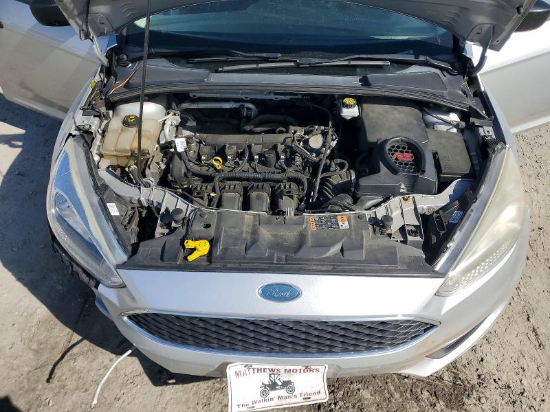 46573376 :رقم المزاد ، 1FADP3E28JL300335 vin ، 2018 Ford Focus مزاد بيع