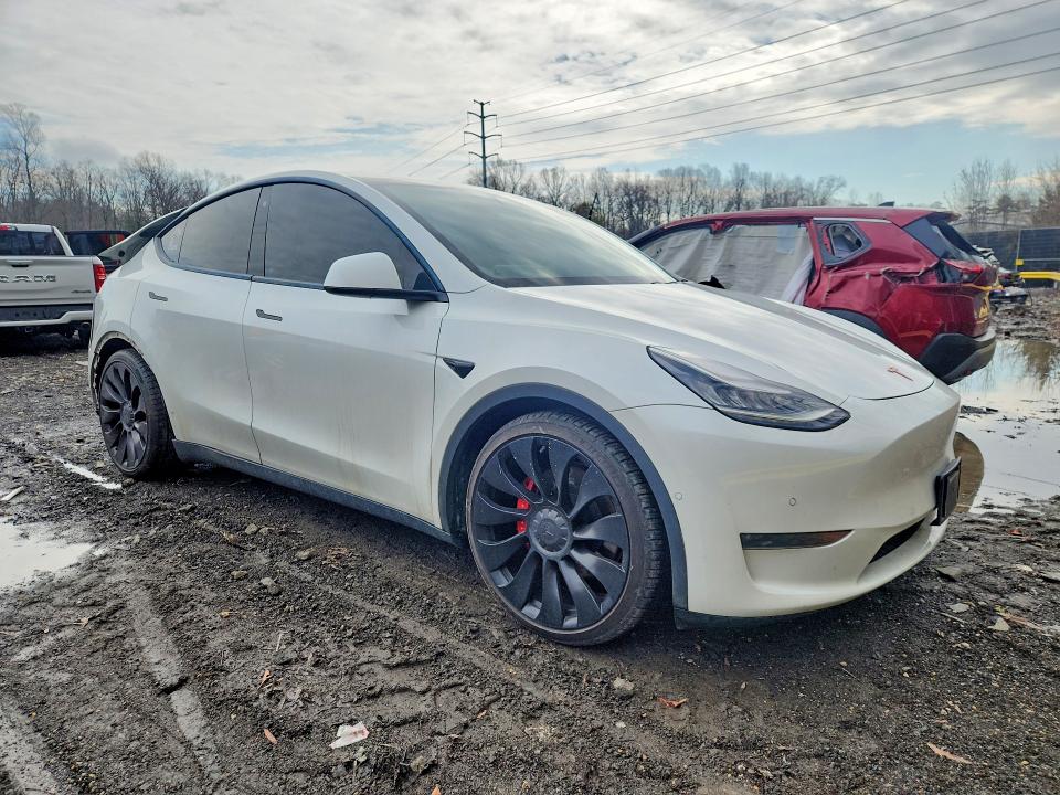79654215 :رقم المزاد ، 5YJYGDEF7LF014065 vin ، 2020 Tesla Model Y مزاد بيع