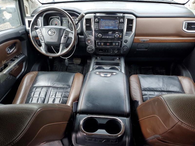47190056 :رقم المزاد ، 1N6AA1E54JN541663 vin ، 2018 Nissan Titan مزاد بيع