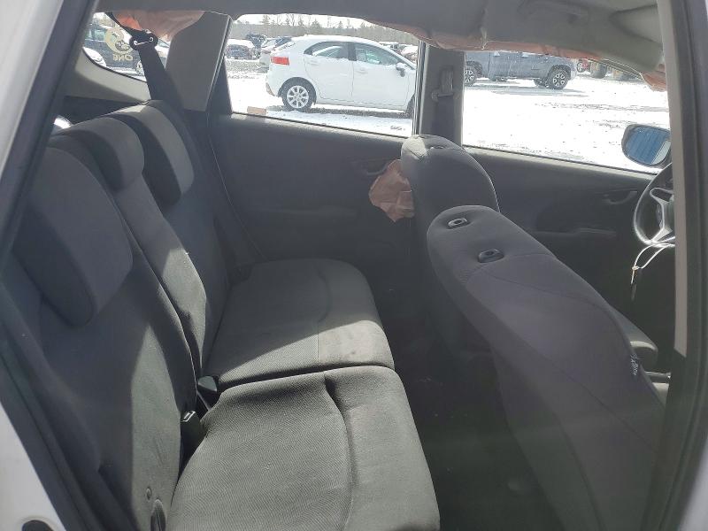 2013 Honda Fit მანქანა იყიდება აუქციონზე, vin: LUCGE8H56D3005587, აუქციონის ნომერი: 46851396