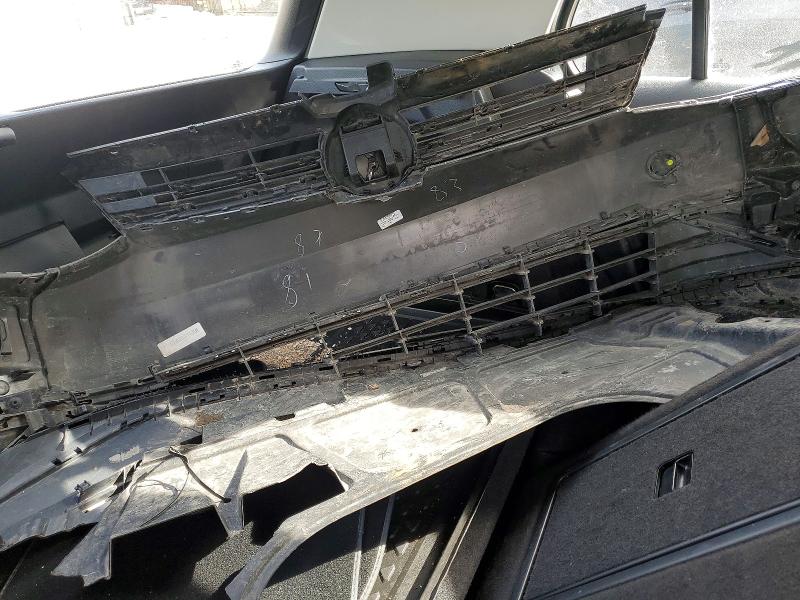 79832085 :رقم المزاد ، 3VWB17AU0JM288856 vin ، 2018 Volkswagen Golf مزاد بيع