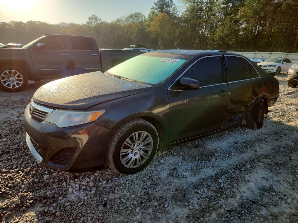 47757766 :رقم المزاد ، 4T1BF1FK7CU591572 vin ، 2012 Toyota Camry مزاد بيع