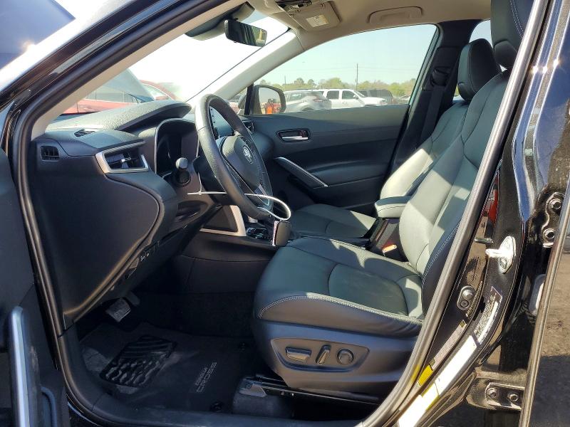 46900606 :رقم المزاد ، 7MUEAAAGXNV015815 vin ، 2022 Toyota Corolla Cross مزاد بيع