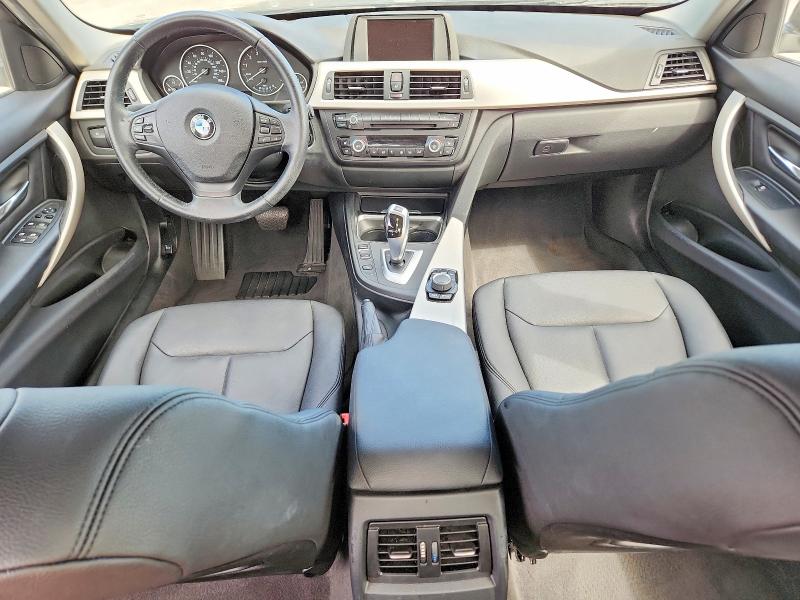 2015 Bmw 320 მანქანა იყიდება აუქციონზე, vin: WBA3B1C54FK138624, აუქციონის ნომერი: 45492106