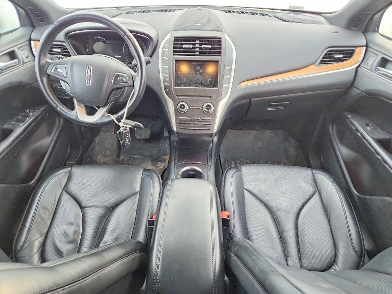 46823446 :رقم المزاد ، 5LMTJ2AH7FUJ02013 vin ، 2015 Lincoln Townhouse Mkc مزاد بيع