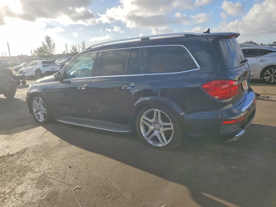 45726536 :رقم المزاد ، 4JGDF7DE6FA483247 vin ، 2015 Mercedes-benz Gl مزاد بيع