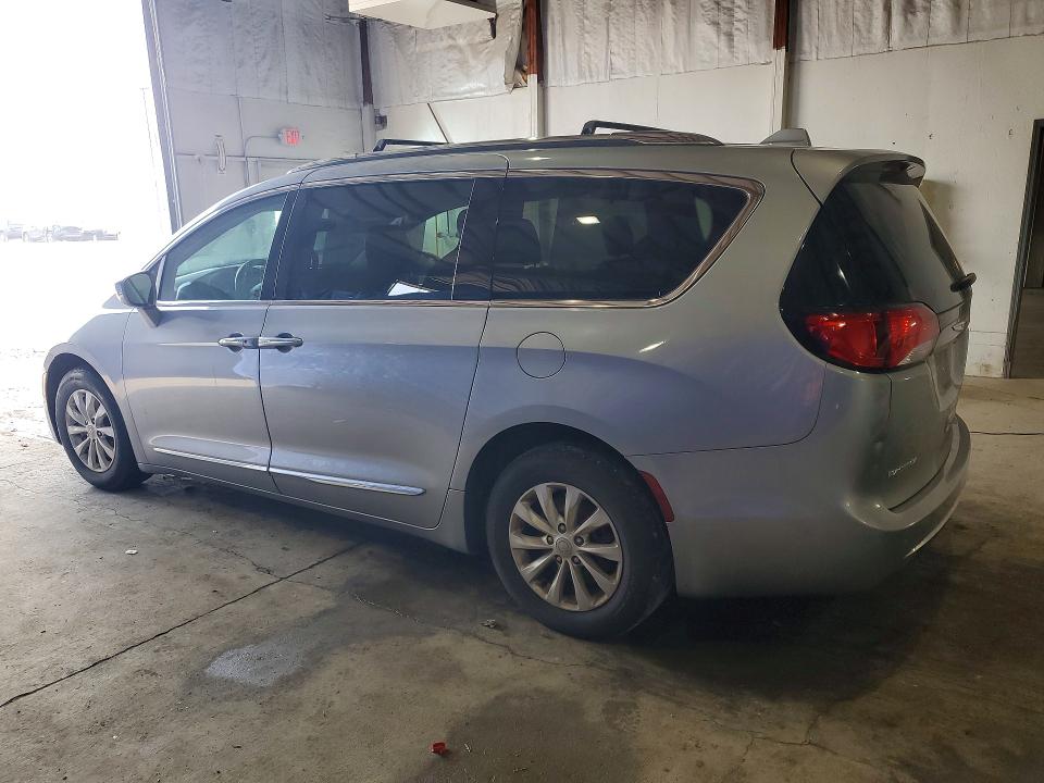 2018 Chrysler Pacifica მანქანა იყიდება აუქციონზე, vin: 2C4RC1BG4JR110829, აუქციონის ნომერი: 48008976