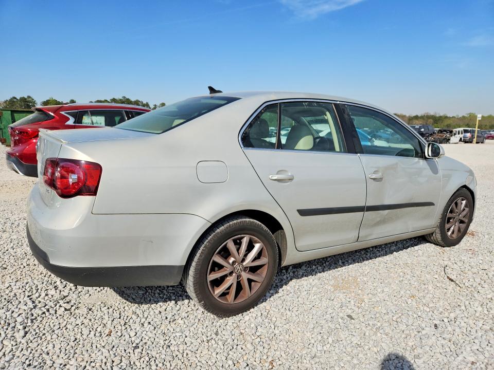 75374285 :رقم المزاد ، 3VWRX7AJ6AM058323 vin ، 2010 Volkswagen Jetta مزاد بيع