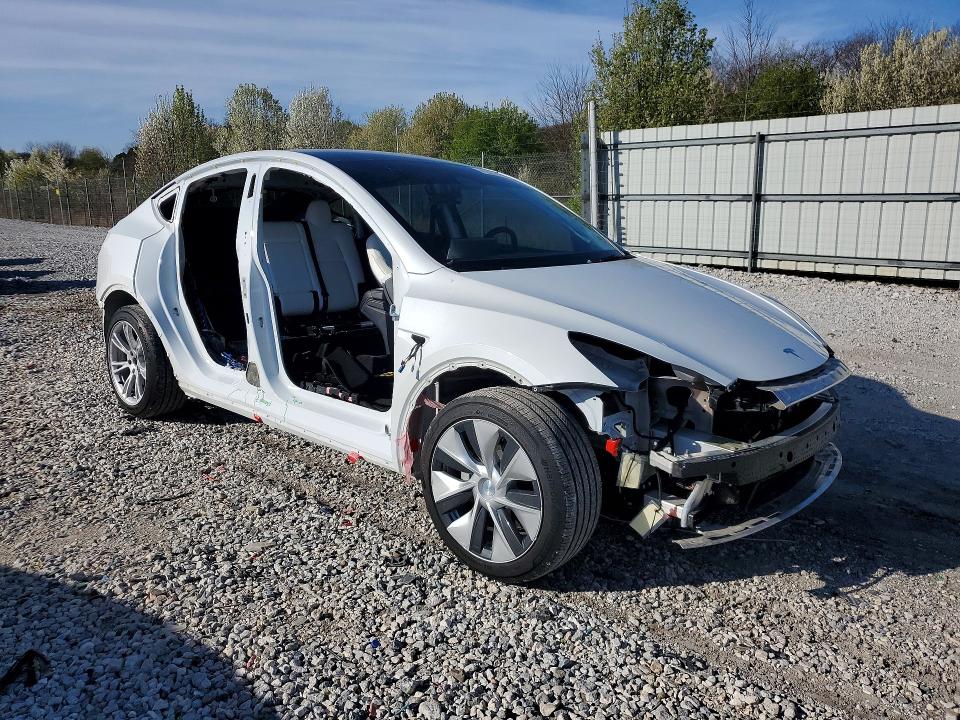 Продажа на аукционе авто 2023 Tesla Model Y, vin: 7SAYGDEE0PF884384, номер лота: 42038036