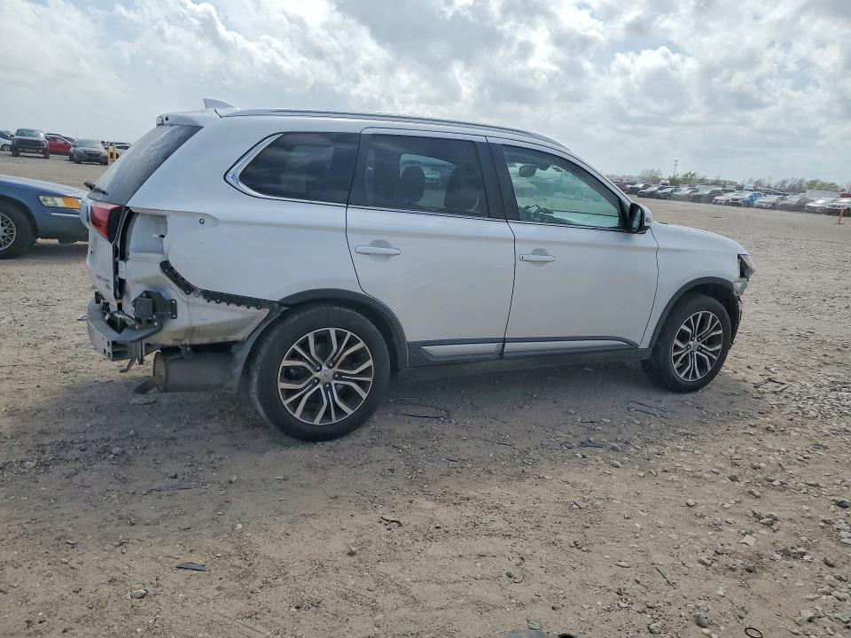 Продаж на аукціоні авто 2018 Mitsubishi Outlander, vin: JA4AD3A39JZ054519, номер лоту: 41980836