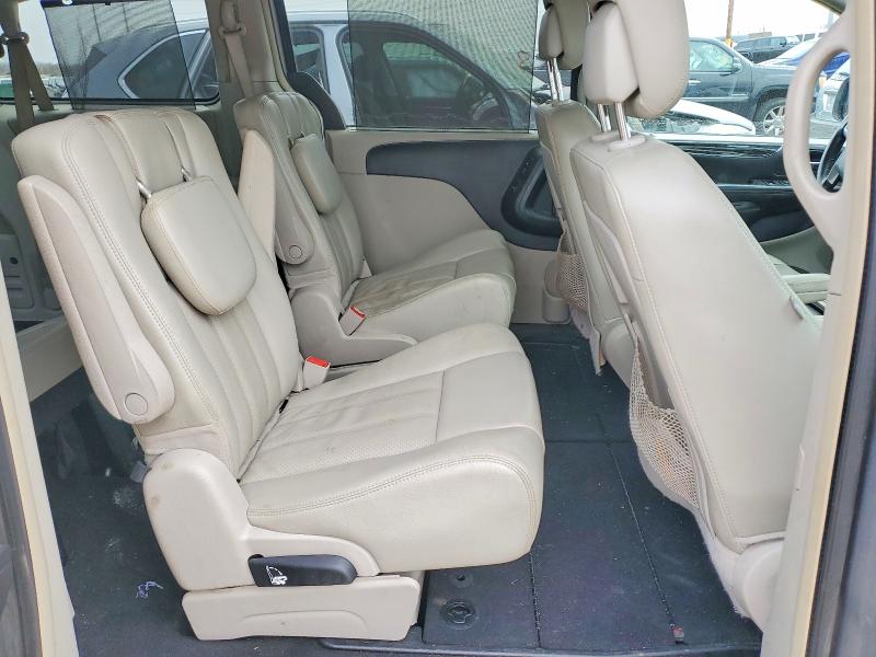 45951416 :رقم المزاد ، 2C4RC1CG3DR758097 vin ، 2013 Chrysler Town & Country مزاد بيع