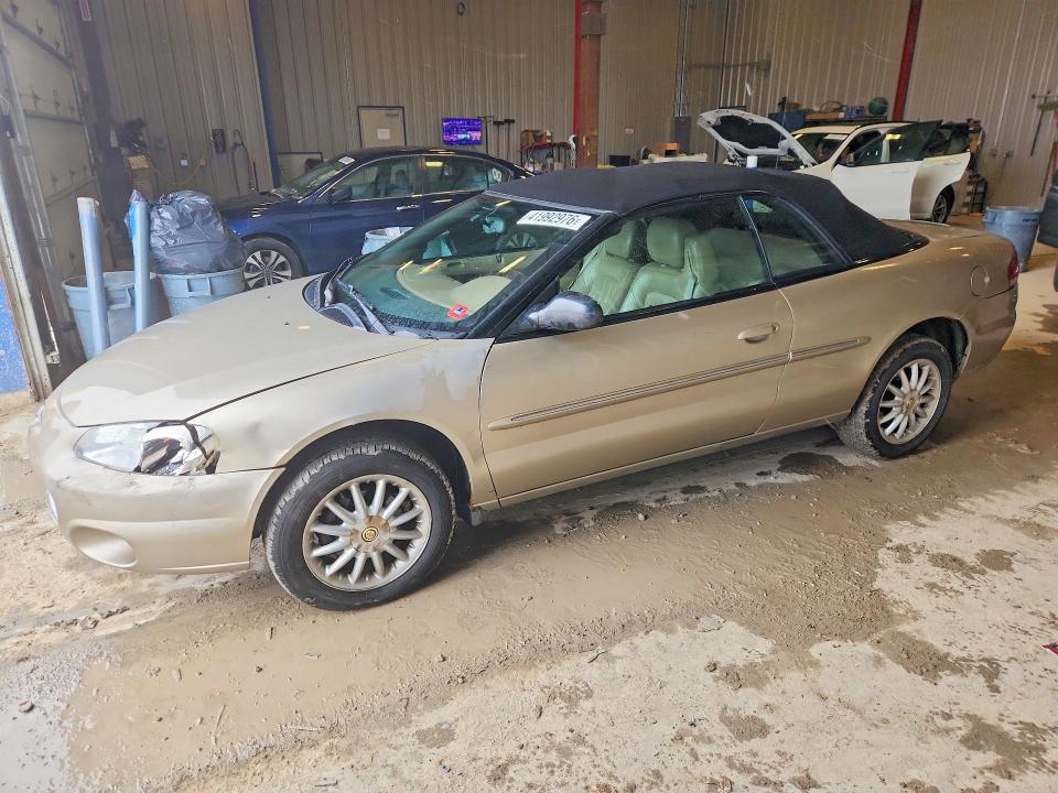 Продажа на аукционе авто 2002 Chrysler Sebring, vin: 1C3EL55R22N248116, номер лота: 41992976
