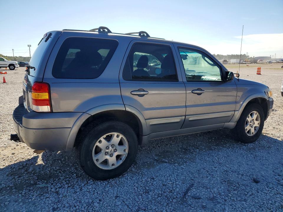 46136736 :رقم المزاد ، 1FMYU041X7KA75311 vin ، 2007 Ford Escape مزاد بيع