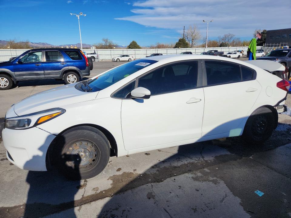 Продажа на аукционе авто 2017 Kia Forte, vin: 3KPFK4A70HE092737, номер лота: 45484786