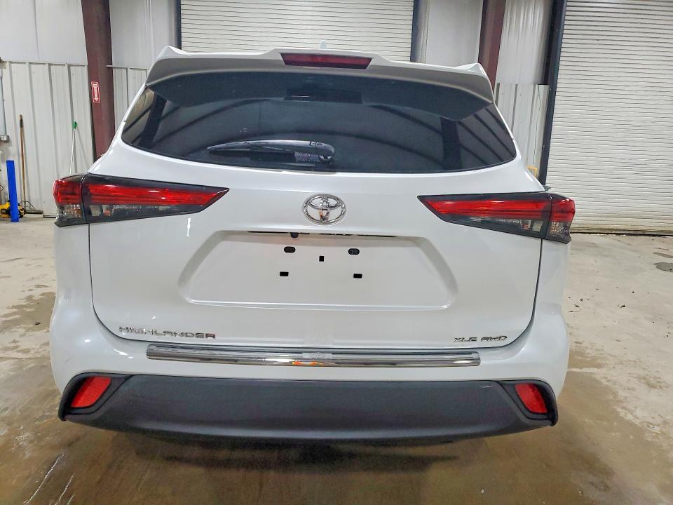 Aukcja sprzedaży 2022 Toyota Highlander, vin: 5TDGZRBH1NS578849, numer aukcji: 47439136