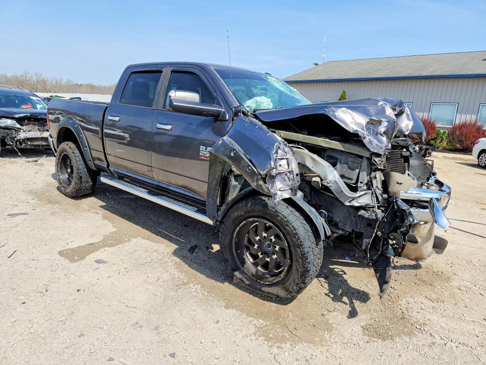 47337866 :رقم المزاد ، 3C6UR5DL5FG651452 vin ، 2015 Ram 2500 مزاد بيع