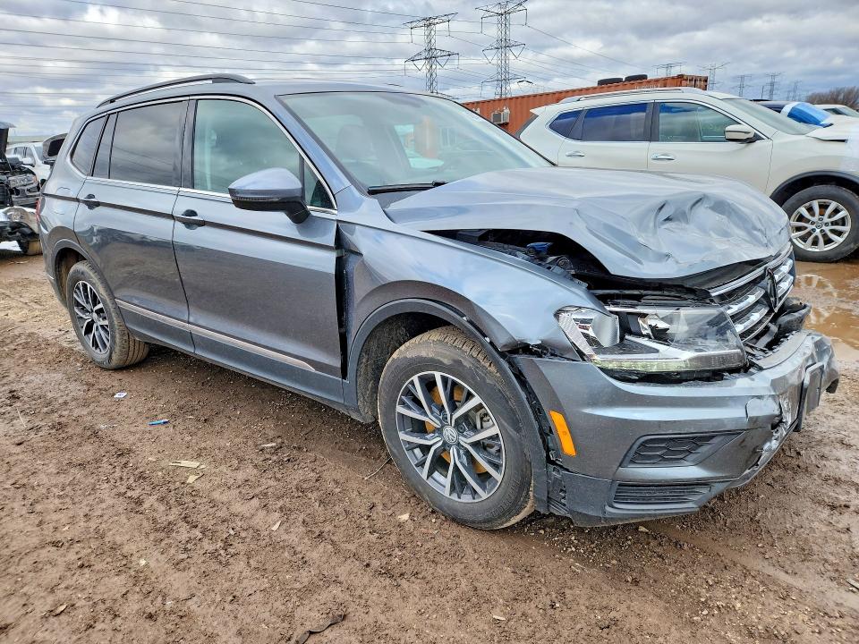 Продажа на аукционе авто 2020 Volkswagen Tiguan, vin: 3VV3B7AX9LM121334, номер лота: 46047486